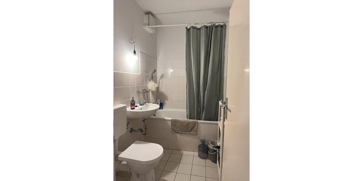 Etagenwohnung Berlin Mitte - 1 Zimmer, 35 m&sup2;, 900&euro; | Angebot:26583191