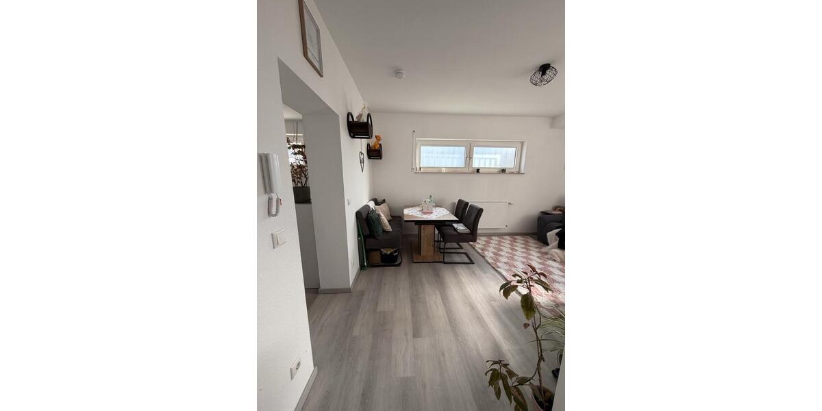 Etagenwohnung Linden - 2 Zimmer, 45 m&sup2;, 670&euro; | Angebot:25592148