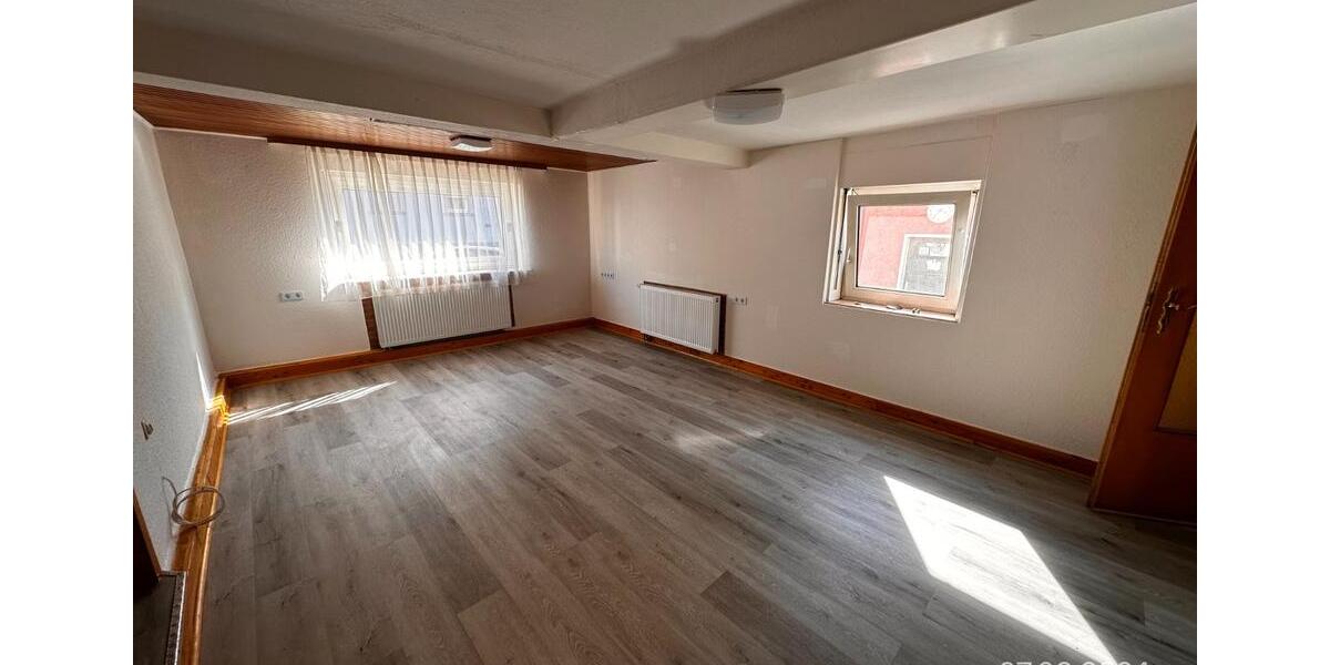 Doppelhaushälfte Laubach - 5 Zimmer, 95 m&sup2;, 750&euro; | Angebot:24397109