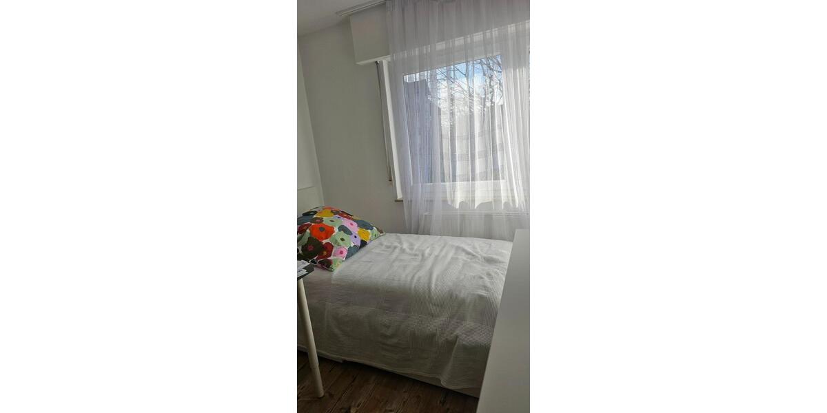 Wohnen auf Zeit Fellbach Oeffingen - 1 Zimmer, 14 m&sup2;, 690&euro; | Angebot:25901276