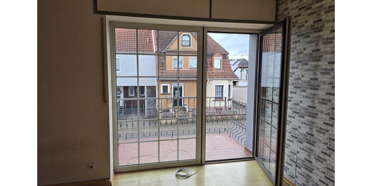 Etagenwohnung Merzig - 5 Zimmer, 140 m&sup2;, 1.100&euro; | Angebot:26591928