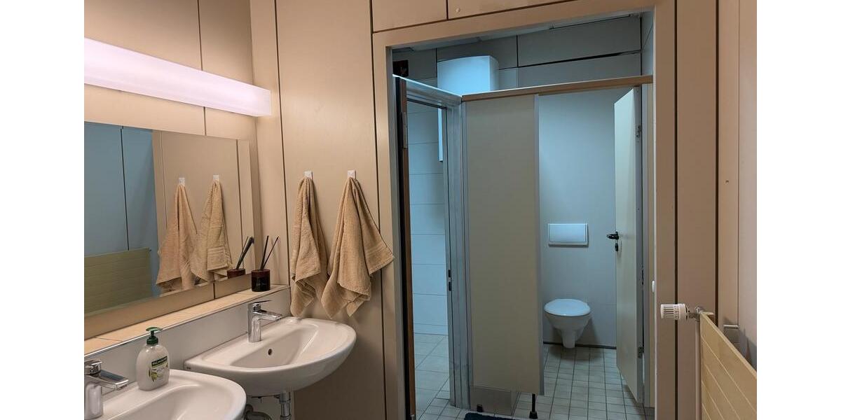 Wohnen auf Zeit Würzburg Lengfeld - 5 Zimmer, 250 m&sup2;, 23&euro; | Angebot:26060455