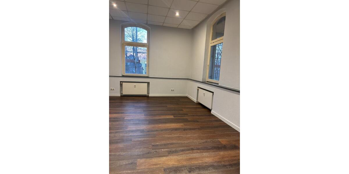 Erdgeschoßwohnung Zerbst (Anhalt) - 5 Zimmer, 135 m&sup2;, 810&euro; | Angebot:25855758