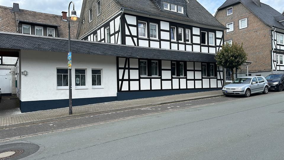 Dachgeschoßwohnung Schmallenberg - 4 Zimmer, 106 m&sup2;, 1.110&euro; | Angebot:26459528