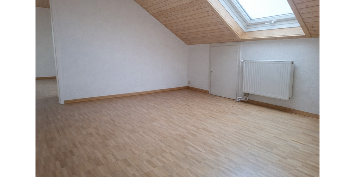 Dachgeschoßwohnung Altensteig - 2 Zimmer, 45 m&sup2;, 500&euro; | Angebot:25935949