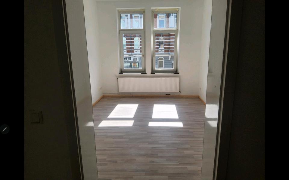 Etagenwohnung Hannover Nord - 4 Zimmer, 100 m&sup2;, 1.200&euro; | Angebot:24694965