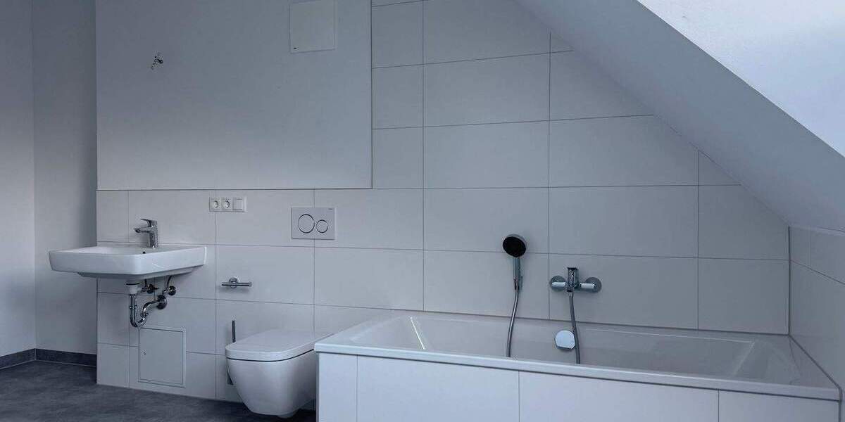 Etagenwohnung Delitzsch - 3 Zimmer, 107 m&sup2;, 960&euro; | Angebot:25673795