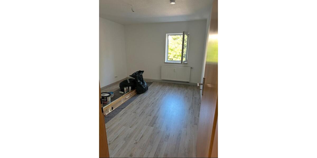 Etagenwohnung Sömmerda - 3 Zimmer, 58 m&sup2;, 580&euro; | Angebot:26099789