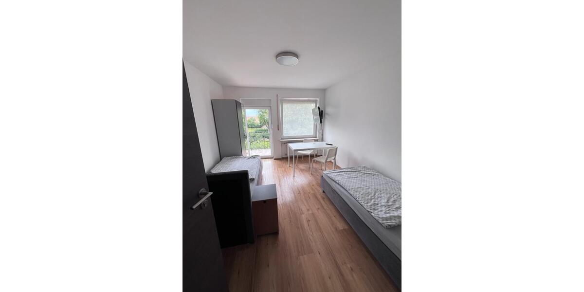 Wohnen auf Zeit Hebertshausen - 7 Zimmer, 220 m&sup2;, 17&euro; | Angebot:26531776