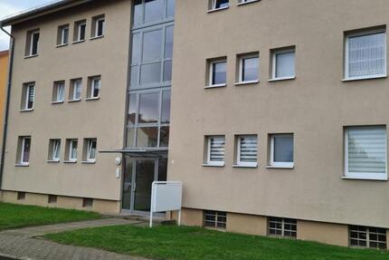 3-Zimmer-Wohnung *** Zum Selbstgestalten *** Zur Renovierung Baumarktgutschein!!! zimmer