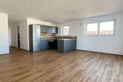 Wohnung Freudenstadt - 4 Zimmer, 103 m&sup2;, 1.349&euro; | Angebot:27163005
