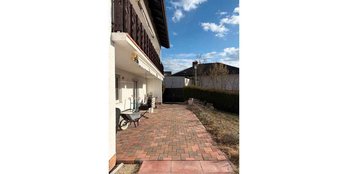 Erdgeschoßwohnung Nabburg - 3 Zimmer, 135 m&sup2;, 1.440&euro; | Angebot:25370217