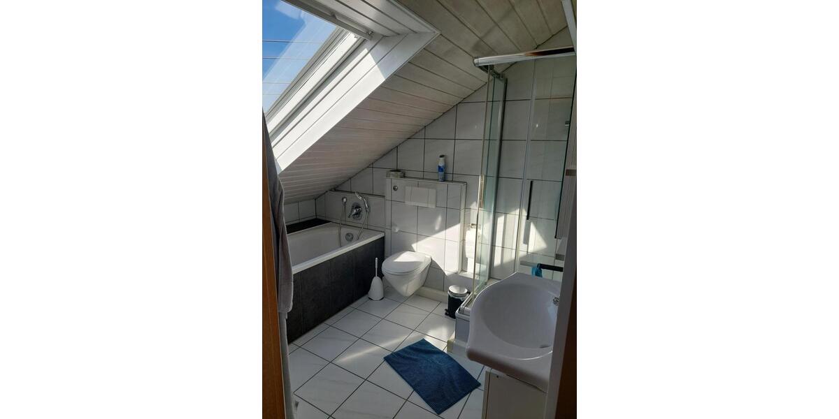 Wohnen auf Zeit Ludwigsburg Oßweil - 3 Zimmer, 18 m&sup2;, 550&euro; | Angebot:26190882