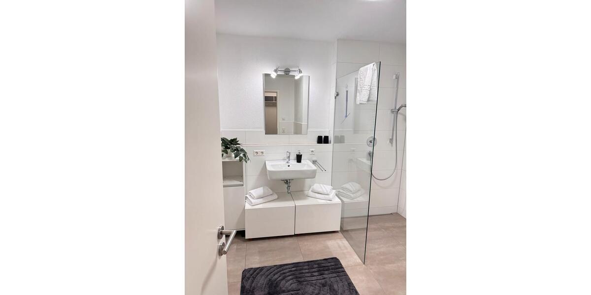 Etagenwohnung Friedrichshafen - 2 Zimmer, 72 m&sup2;, 1.629&euro; | Angebot:25919094