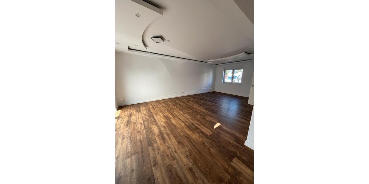 Etagenwohnung Aurich - 4 Zimmer, 105 m&sup2;, 1.050&euro; | Angebot:26067741