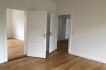 4 Zimmer AltbauWohnung in zentraler Lage