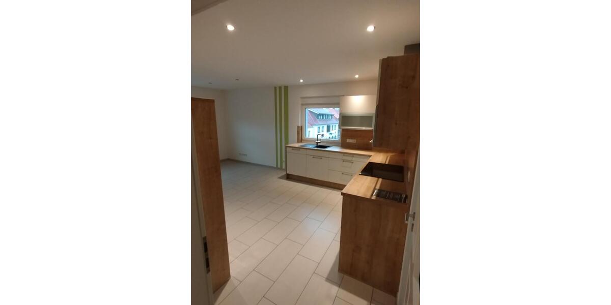Dachgeschoßwohnung Friesoythe - 3 Zimmer, 83 m&sup2;, 850&euro; | Angebot:26638045