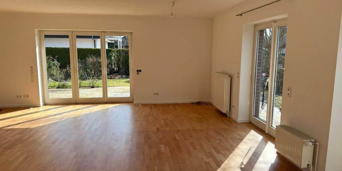 Einfamilienhaus Bönningstedt - 6 Zimmer, 135 m&sup2;, 2.600&euro; | Angebot:25818952