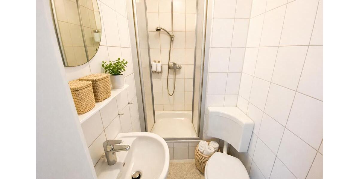 Etagenwohnung Wilhelmshaven Aldenburg - 1 Zimmer, 14 m&sup2;, 250&euro; | Angebot:26629399