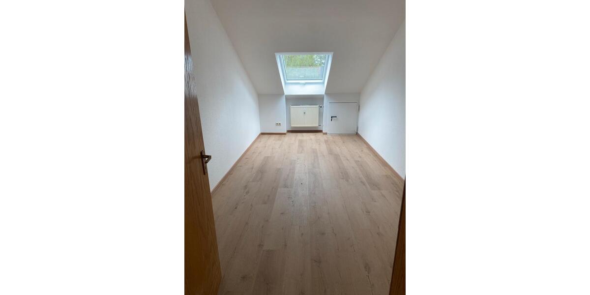 Dachgeschoßwohnung Kaufbeuren - 4 Zimmer, 115 m&sup2;, 1.150&euro; | Angebot:26618031