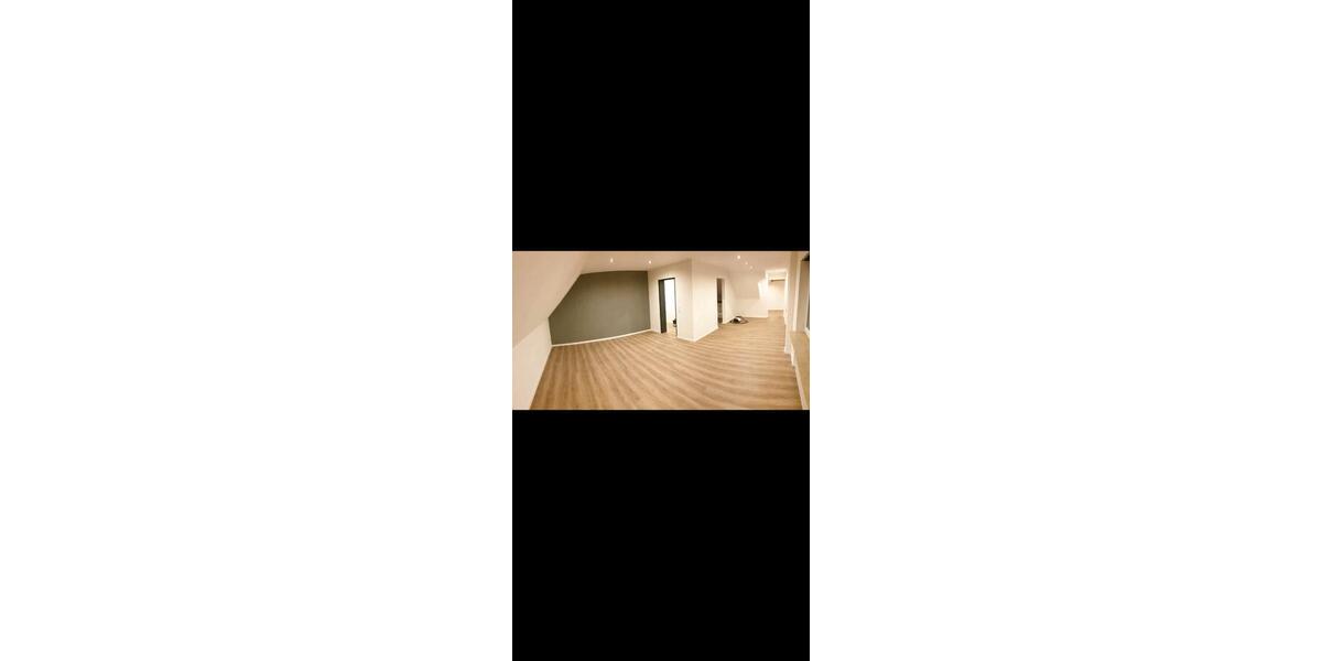 Dachgeschoßwohnung Breisach am Rhein - 4 Zimmer, 115 m&sup2;, 1.550&euro; | Angebot:25106593