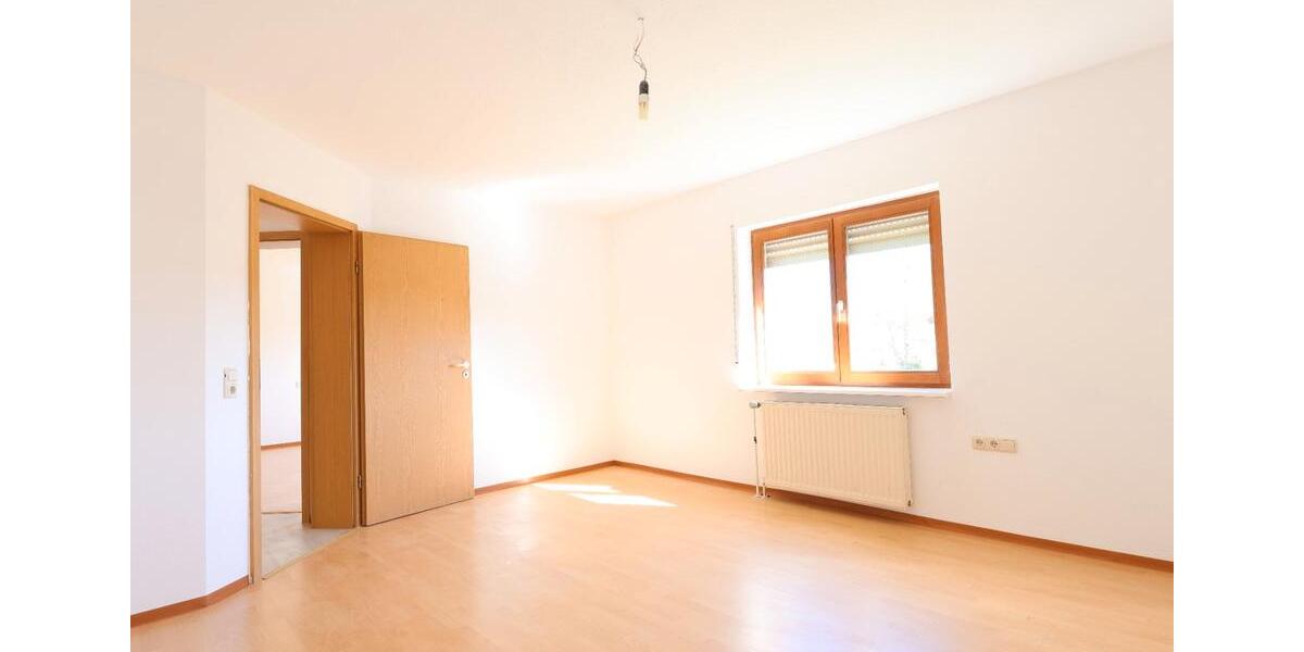 Etagenwohnung Hardheim - 4 Zimmer, 110 m&sup2;, 900&euro; | Angebot:26126150