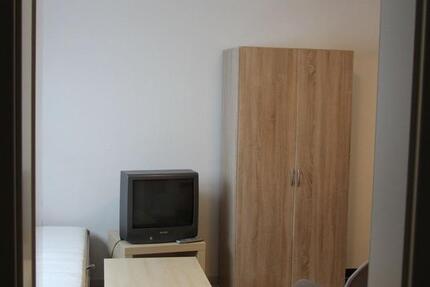 Für Pendler: Möbliertes 1-Zimmer-Apartment in Fürth-Burgfarrnbach zimmer