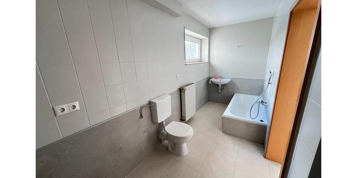 Terrassenwohnung Üchtelhausen - 2 Zimmer, 80 m&sup2;, 820&euro; | Angebot:26137384
