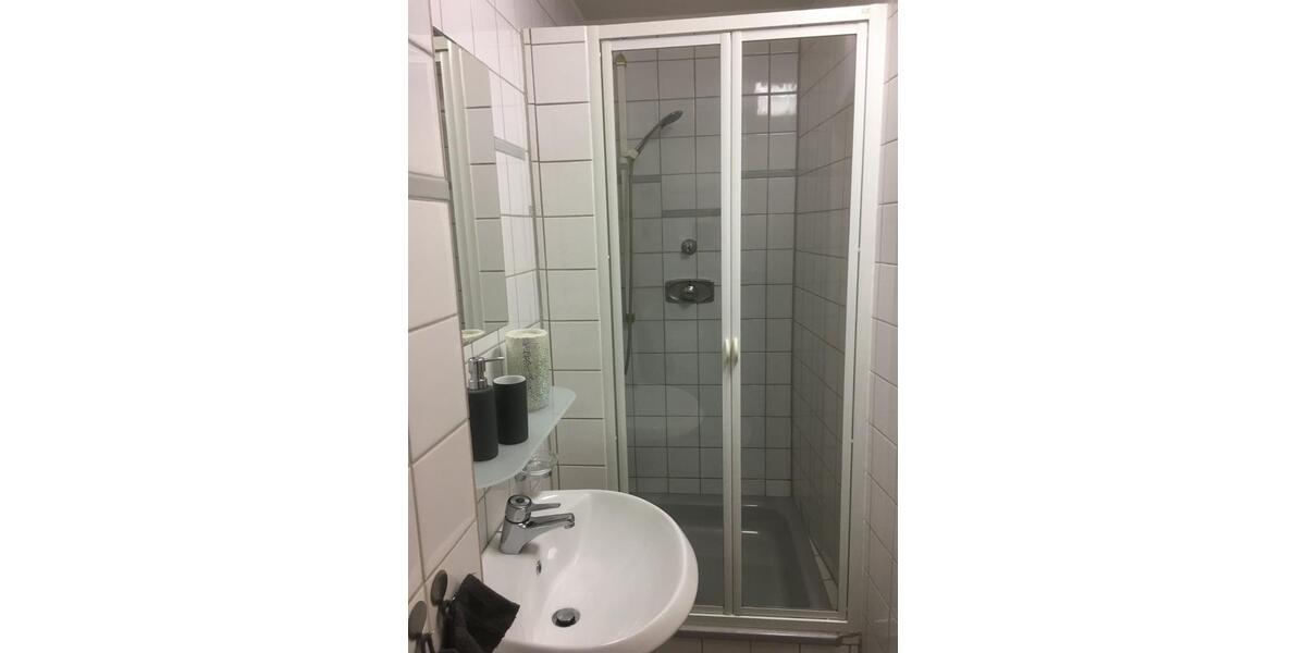 Wohnen auf Zeit Leonberg - 1 Zimmer, 18 m&sup2;, 450&euro; | Angebot:24843132