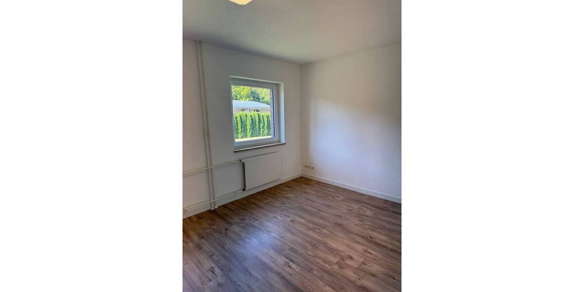 Gewerbeobjekt Giebelstadt - 2 Zimmer, 42 m&sup2;, 485&euro; | Angebot:25700089