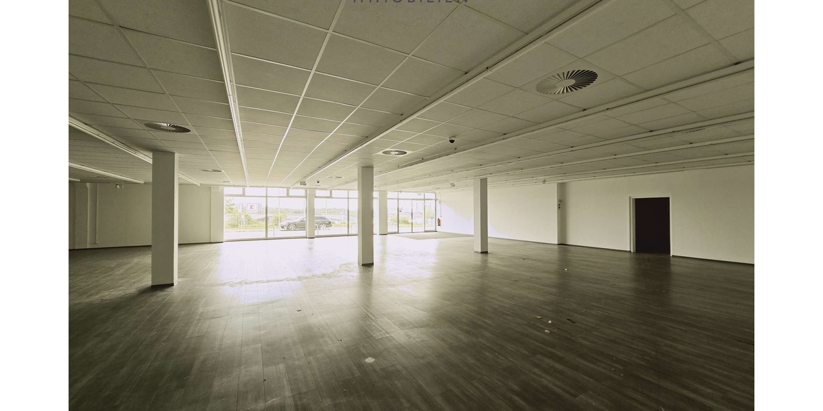 Einzelhandelsfläche Laden Ausstellungsfläche zur Miete - Gewerbeobjekt Schmelz | Angebot:24877559