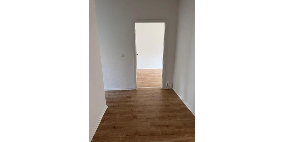 Etagenwohnung Bernsdorf - 3 Zimmer, 60 m&sup2;, 187&euro; | Angebot:26533122