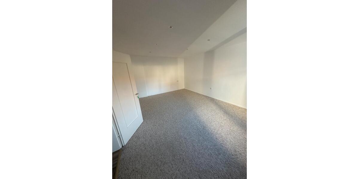 Etagenwohnung Schlüsselfeld - 5 Zimmer, 150 m&sup2;, 1.200&euro; | Angebot:26699657