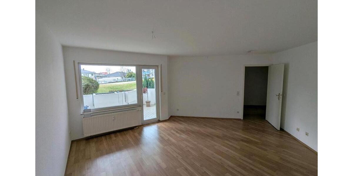 Attraktive 2-Zimmer-Wohnung l Balkon l Aufzug l TG Stellplatz 1 zimmer