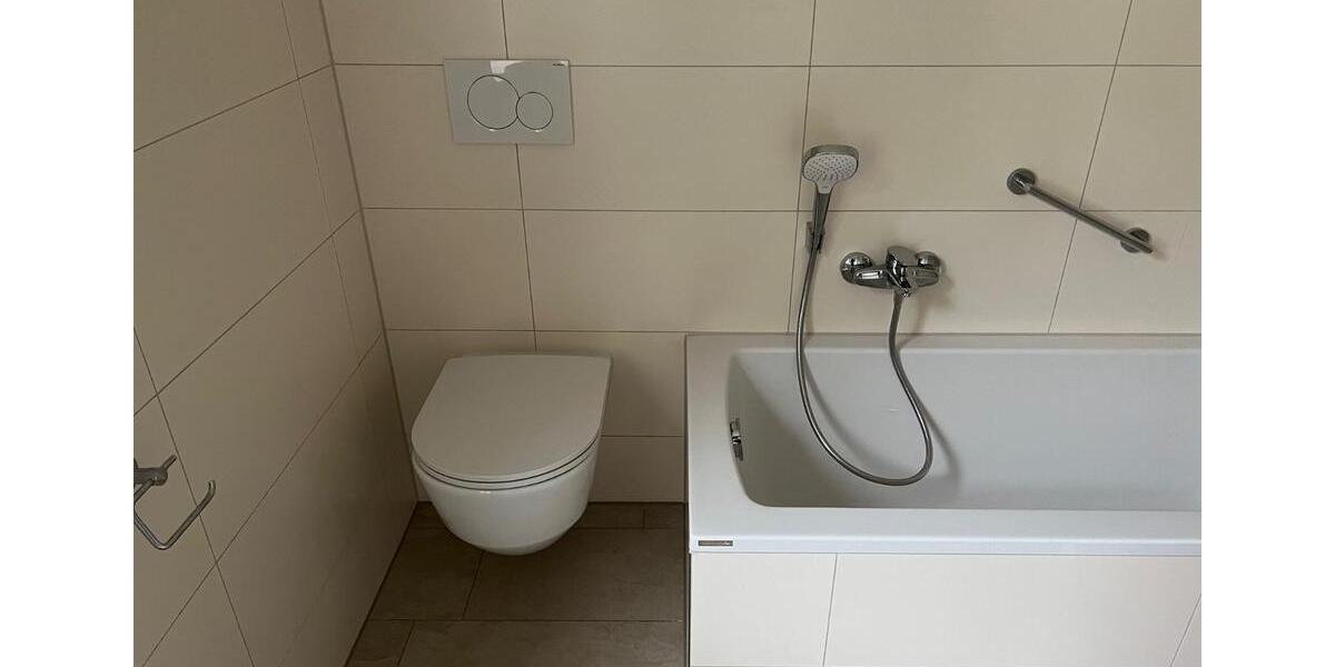 Schöne, helle 3,5-Zi-Whg. (1. OG) Taufkirchen Vils (Landkreis ED) 3.5 zimmer