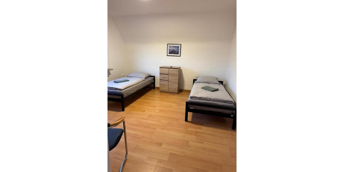 Wohnen auf Zeit Neumünster Brachenfeld/Ruthenberg - 2 Zimmer, 60 m&sup2;, 20&euro; | Angebot:24548600