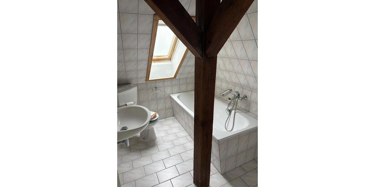 Dachgeschoßwohnung Jüterbog - 1 Zimmer, 31 m&sup2;, 200&euro; | Angebot:26665514