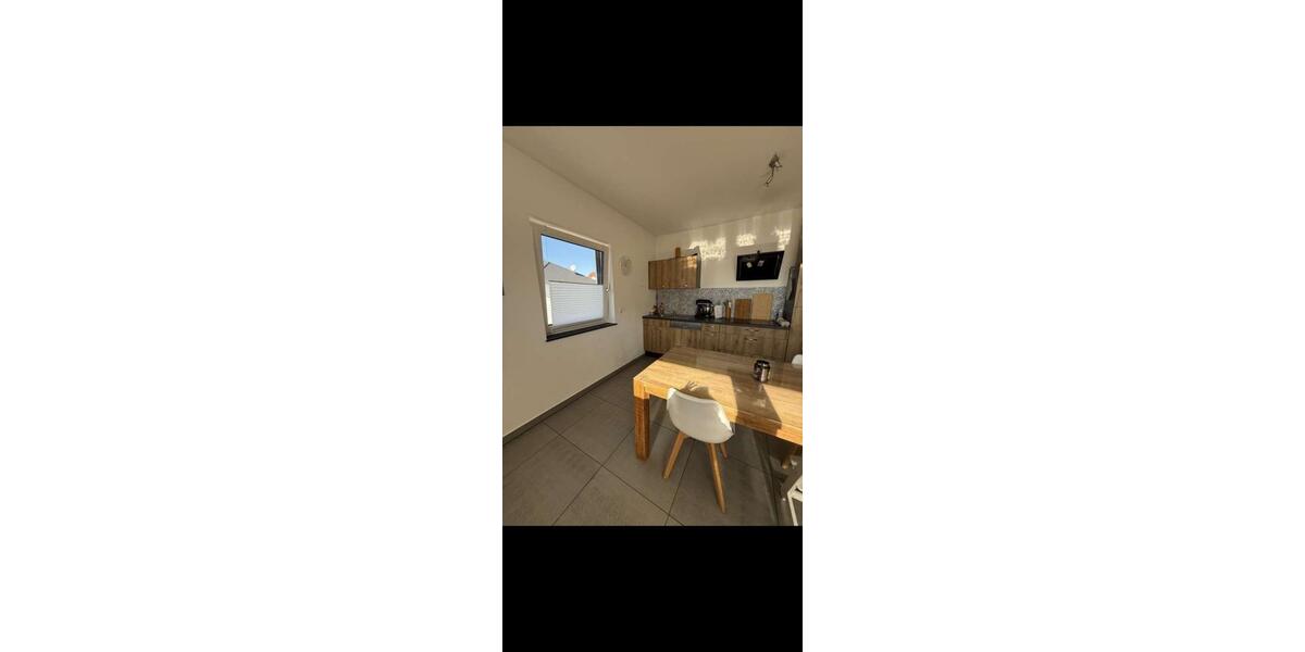 Etagenwohnung Ichenhausen - 3 Zimmer, 95 m&sup2;, 1.200&euro; | Angebot:26413615