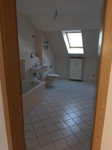 Dachgeschoßwohnung Chemnitz Bernsdorf - 3 Zimmer, 70 m&sup2;, 259&euro; | Angebot:26041094