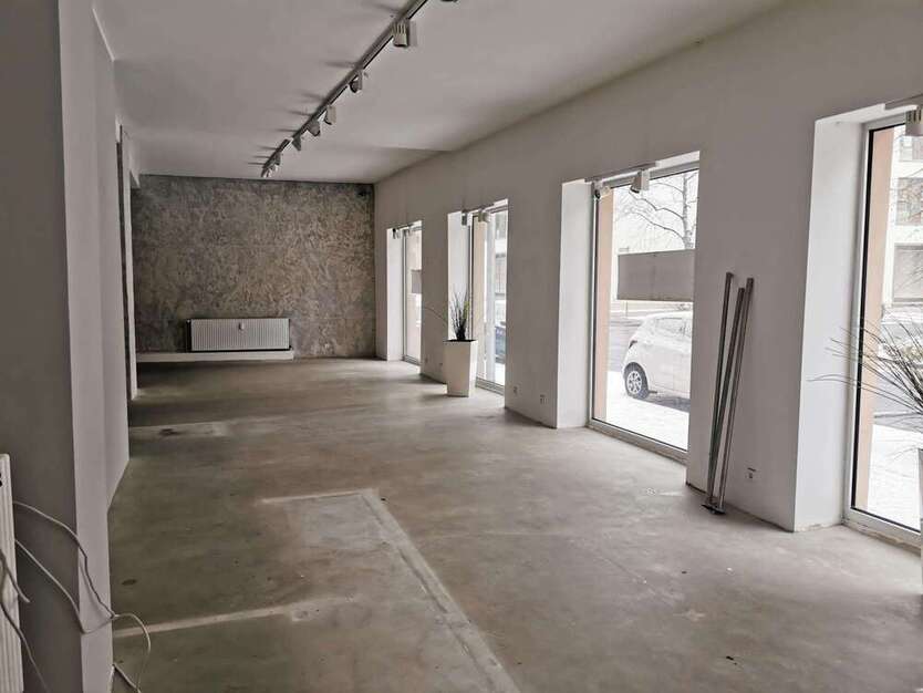 Einzelhandel in Nürnberg 2.600 € 120 m²