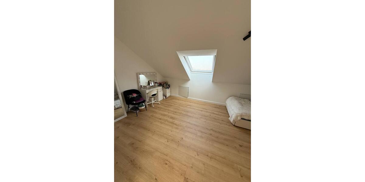 Maisonettenwohnung Porta Westfalica - 5 Zimmer, 123 m&sup2;, 1.320&euro; | Angebot:25903479