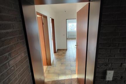 Wohnung Euskirchen Dom-Esch - 2 Zimmer, 71 m&sup2;, 750&euro; | Angebot:24982474