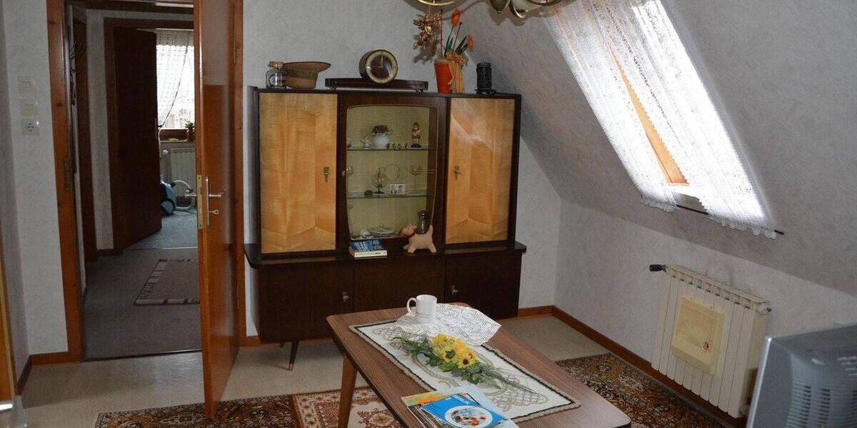 Einfamilienhaus Bad Oeynhausen Rehme - 5 Zimmer, 140 m&sup2;, 1.200&euro; | Angebot:26841283