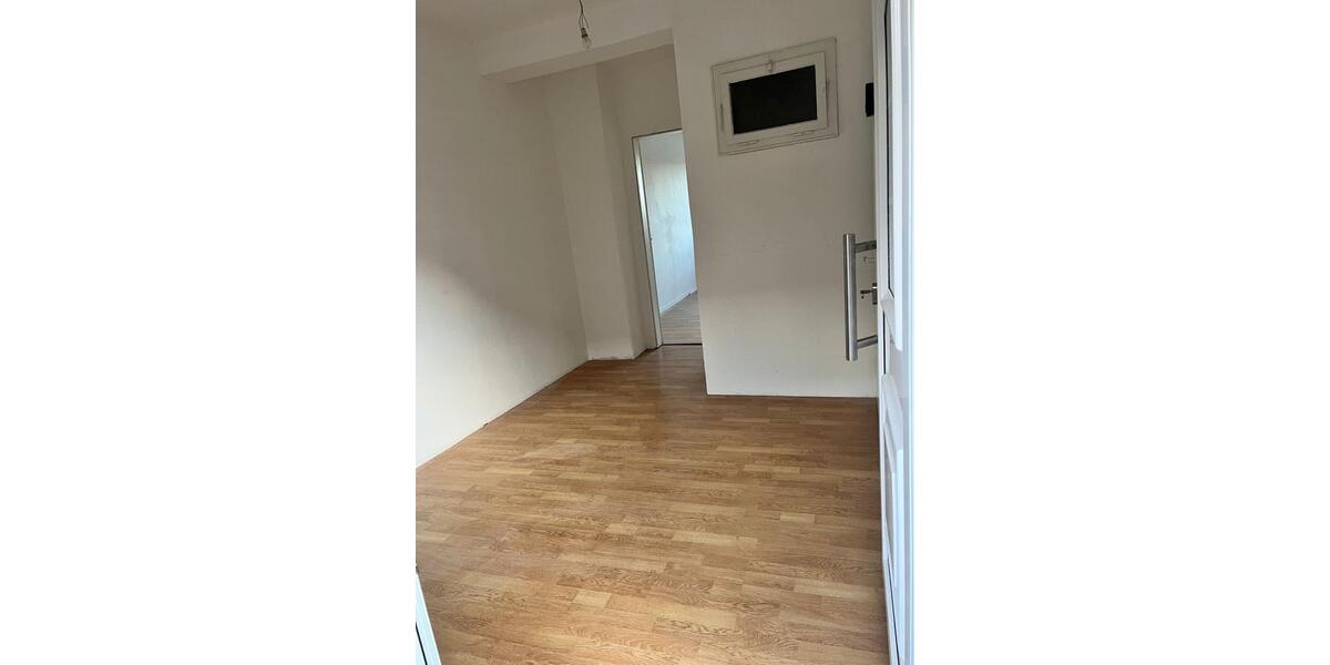 Erdgeschoßwohnung Bad Emstal - 2 Zimmer, 95 m&sup2;, 800&euro; | Angebot:25906715
