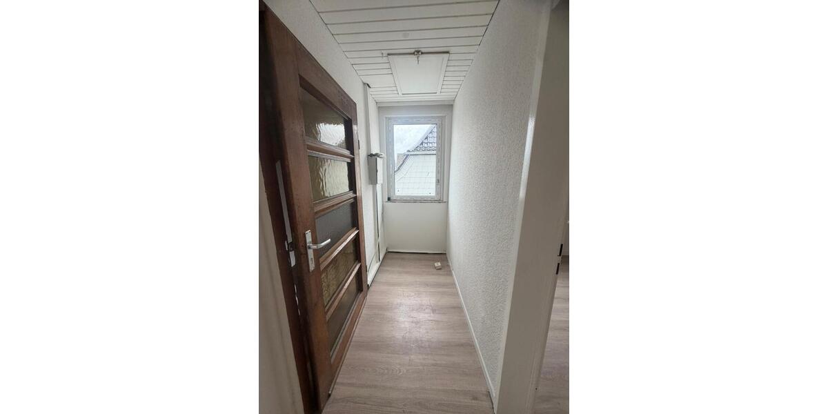 Dachgeschoßwohnung Sankt Ingbert - 2 Zimmer, 33 m&sup2;, 480&euro; | Angebot:25614189