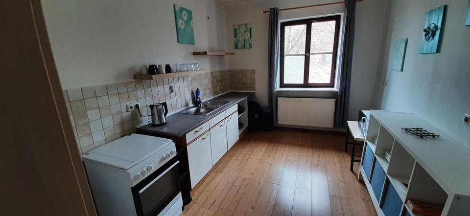 Wohnen auf Zeit Ellzee - 4 Zimmer, 150 m&sup2;, 18&euro; | Angebot:25236057