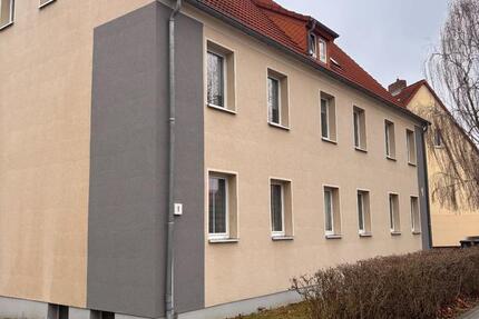 Wohnung Bitterfeld-Wolfen Wolfen - 2 Zimmer, 57 m&sup2;, 399&euro; | Angebot:25118449