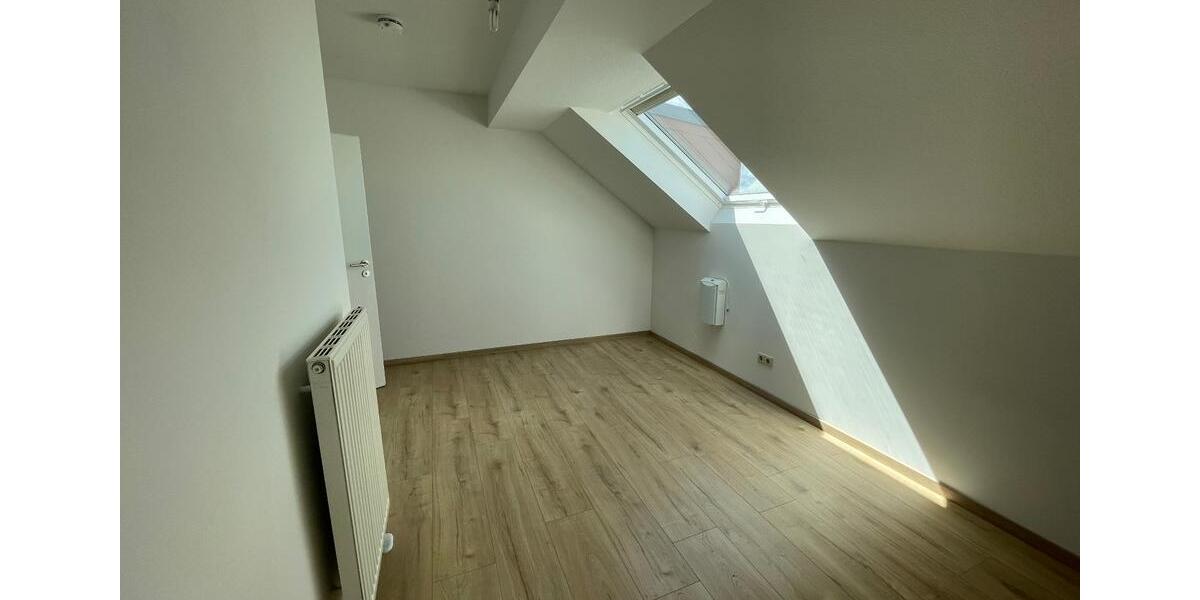 Dachgeschoßwohnung Schkeuditz - 2 Zimmer, 60 m&sup2;, 565&euro; | Angebot:26611460