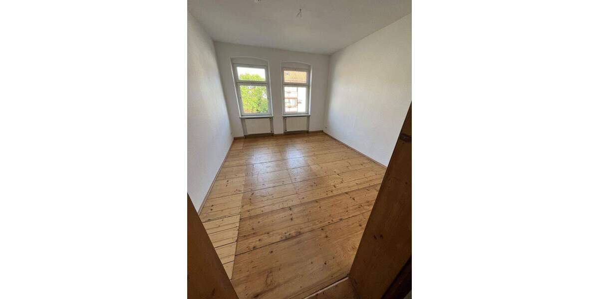 Helle 4 Zimmer-Wohnung in zentraler Lage von Naumburg 4 zimmer