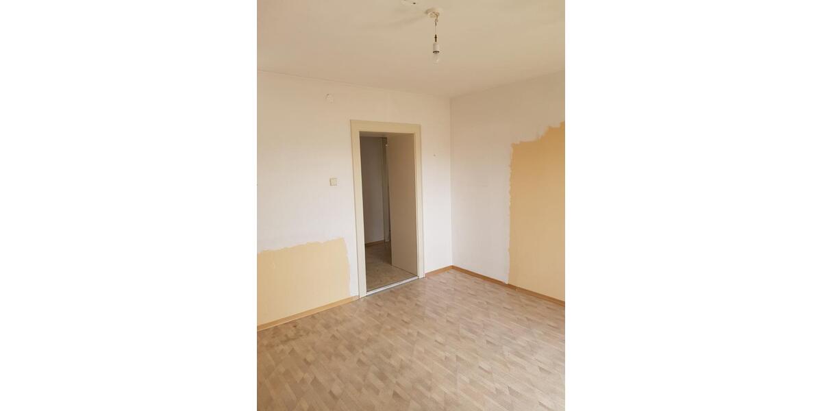 Etagenwohnung Cham - 4 Zimmer, 90 m&sup2;, 550&euro; | Angebot:24362980